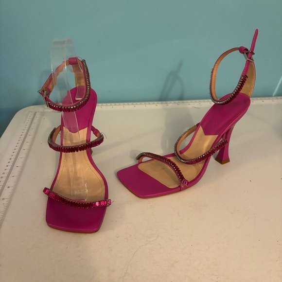 BNWOT Schutz Nellina leather embellished stiletto heels very pink in  size 7 - Picture 1 of 12